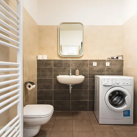 Charming & Cozy Ambiente Apartments Bratislava Exterior photo