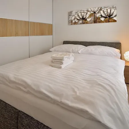 Charming & Cozy Ambiente Apartments Bratislava Exterior photo