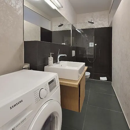 Charming & Cozy Ambiente Apartments Bratislava Exterior photo