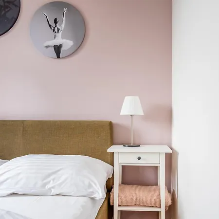 Charming & Cozy Ambiente Apartments Bratislava Exterior photo