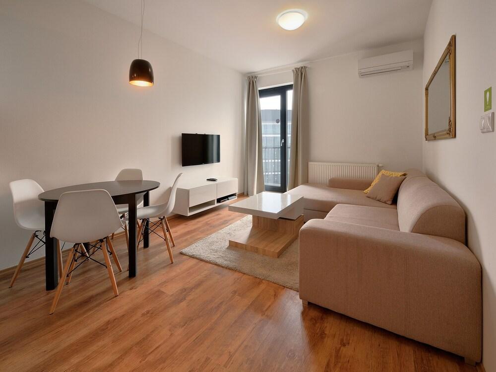 Appartamento Charming & Cozy Ambiente Bratislava